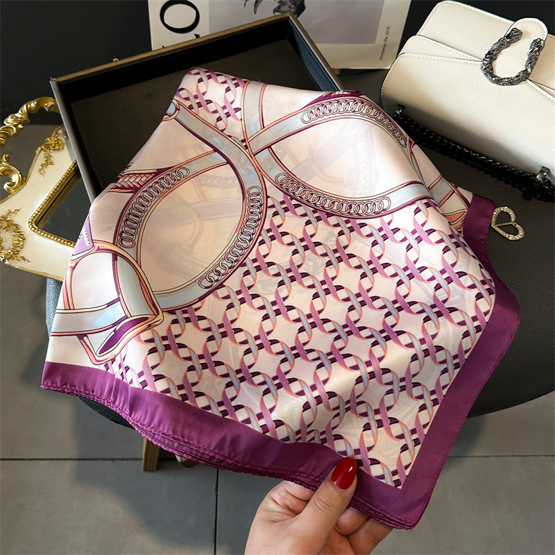 Luxe vrouwelijke vierkante sja - Silk Blouse recensie en prijs